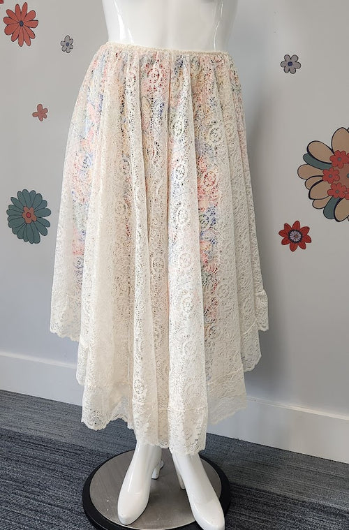 2-in-1 Lace Skirt Set - 3/4 length